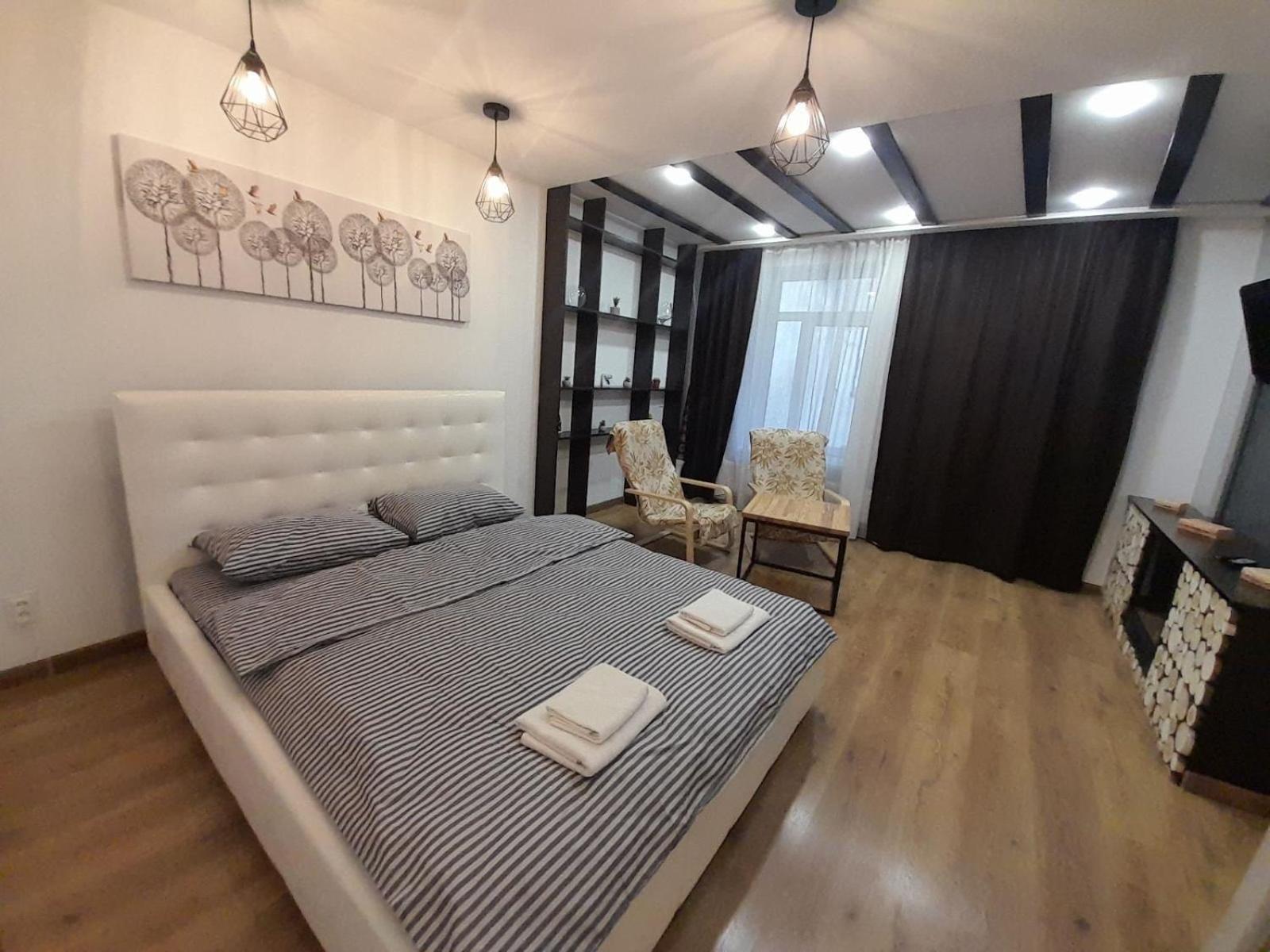 White Rooms On City Center Львов Экстерьер фото